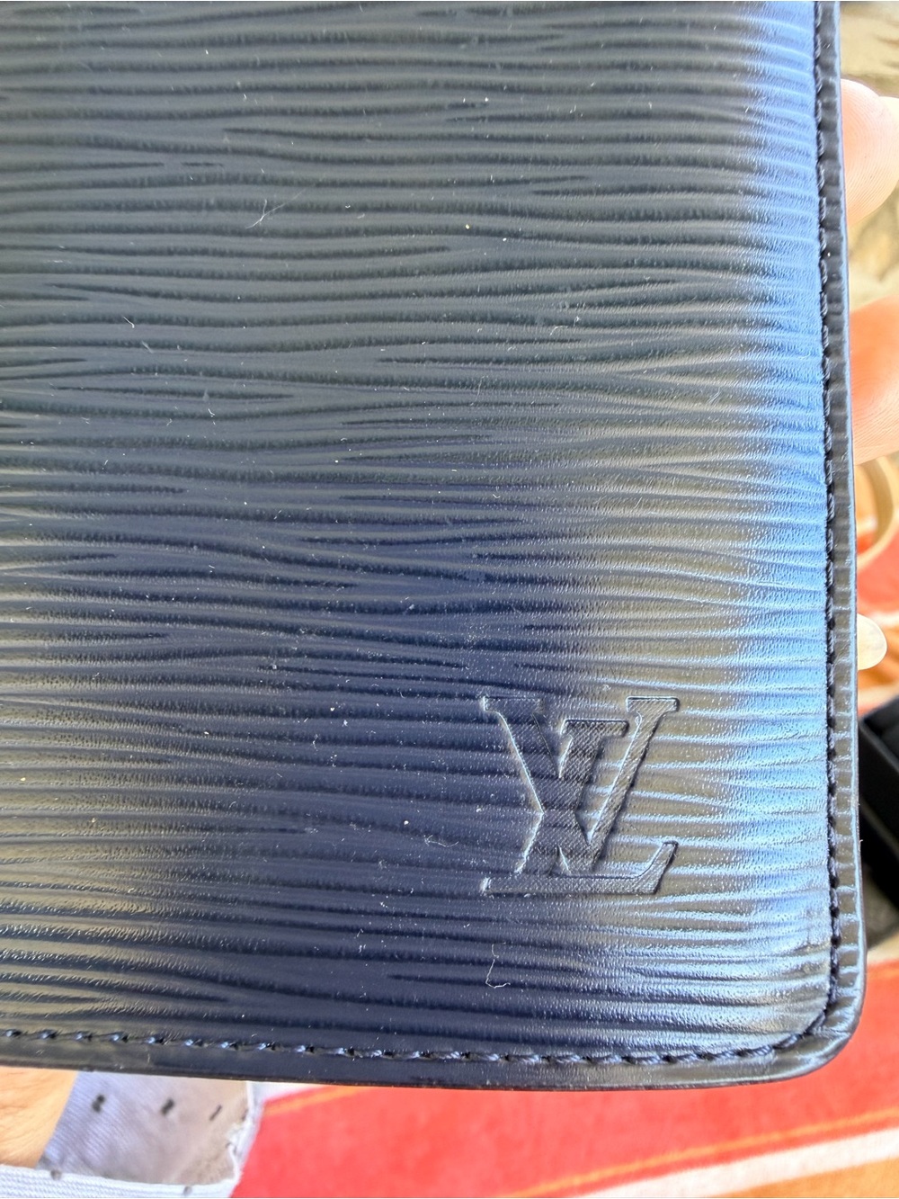 Louis Vuitton Bi-fold Epi Long Wallet💝💝💝 - Picture 2 of 8